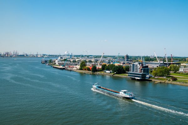 Rotterdam Cargo Port Container  - ValeriiIavtushenko / Pixabay